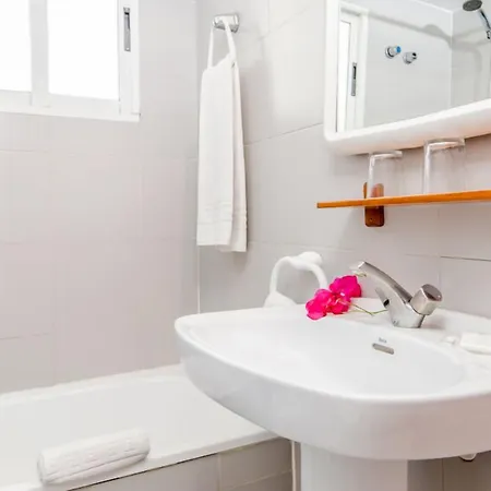 Apart-hotel El Faro By Mc Benidorm