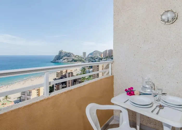 Apartahotel El Faro By Mc Benidorm